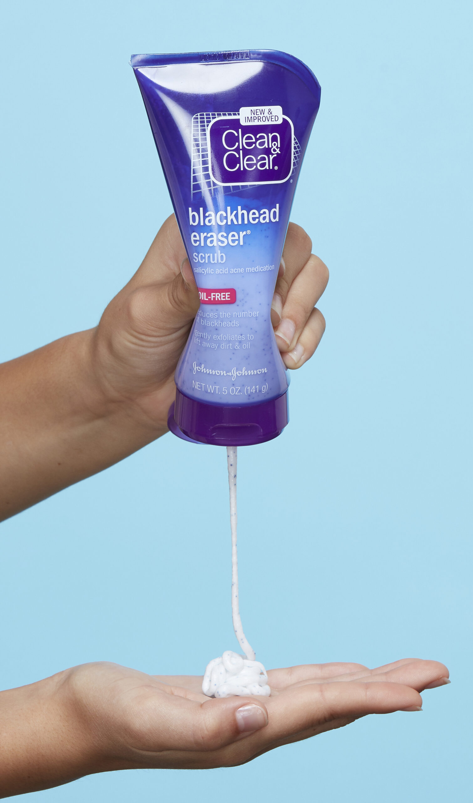 12_SAMAR_BLACKHEAD_SCRUB_HANDS_1282 copy