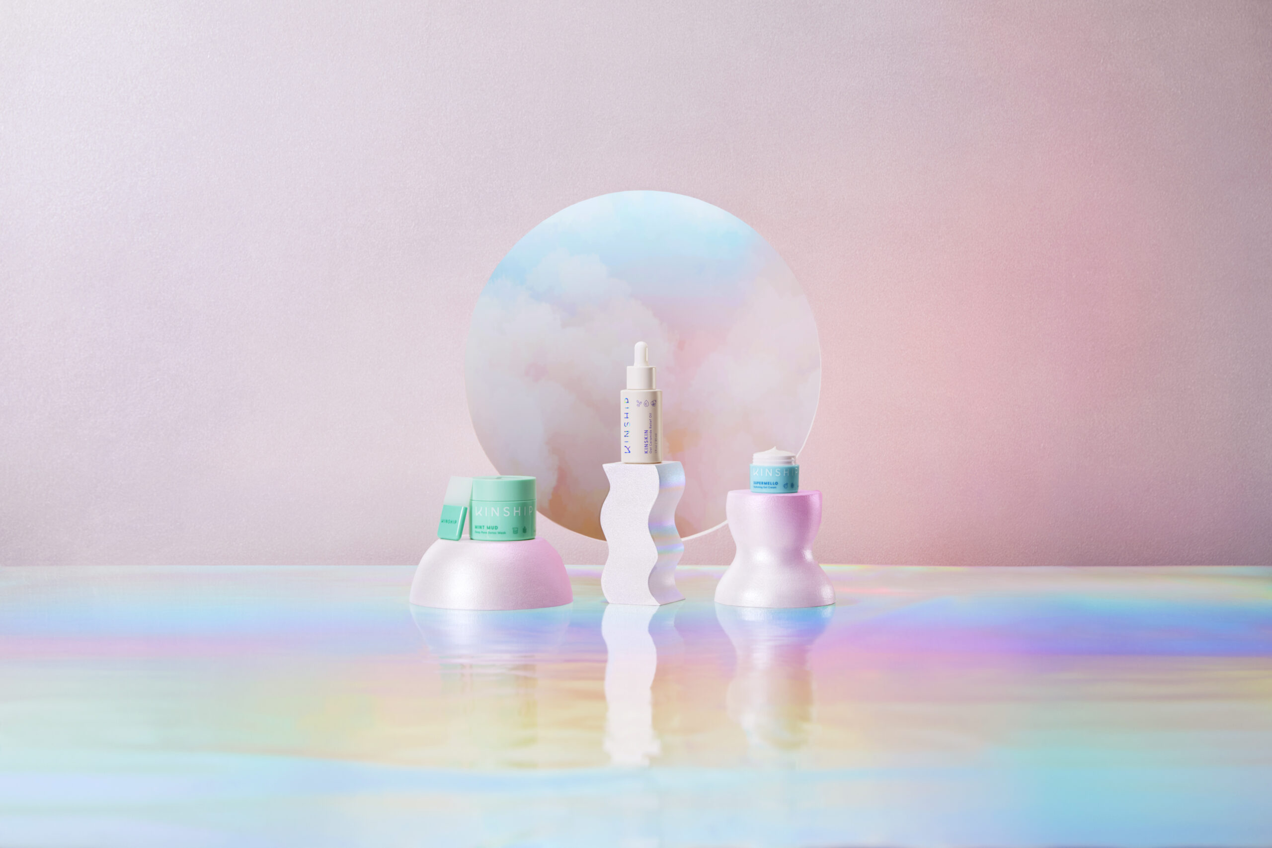 Kinship_2021_Holodays_TreatUrselfStylized_6_HeroW1_Gradient-small